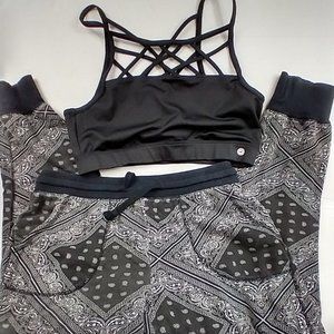 Cute! LkNew Hollister sportsbra & Rue21 pants -SzM
